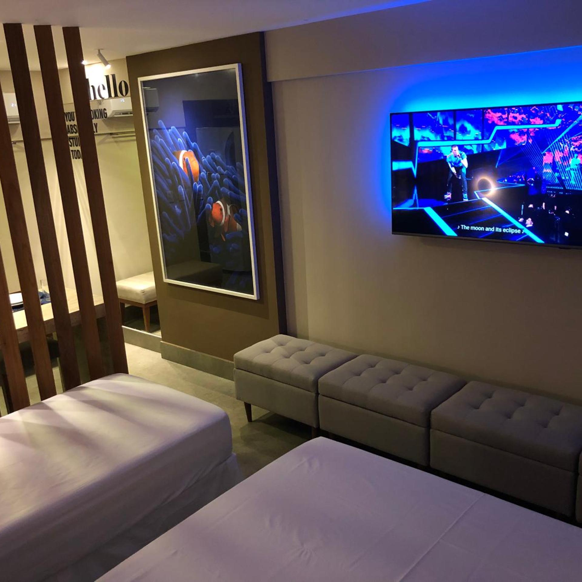 Hotel Illusion 17/50