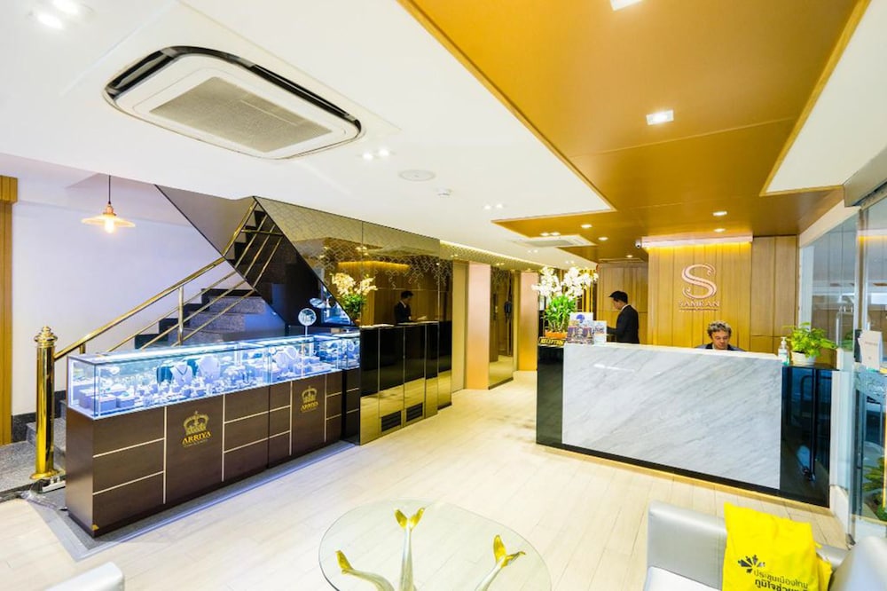 Samran Place Hotel 3/45