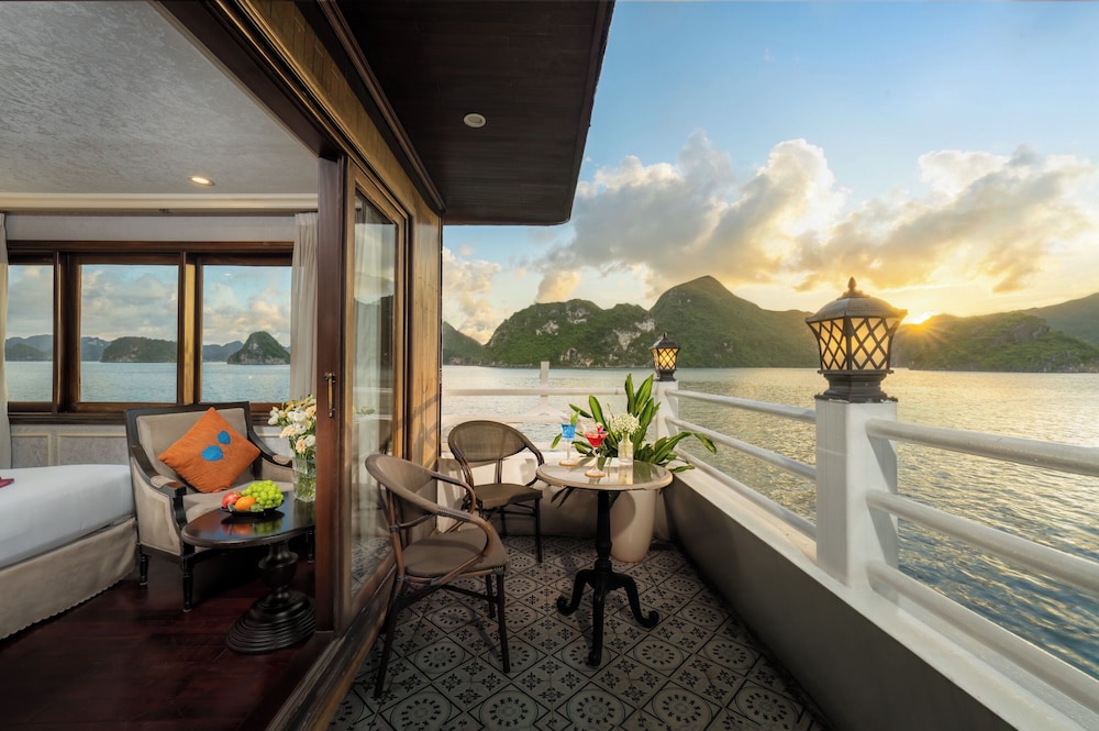 Halong Athena Cruise 30/50