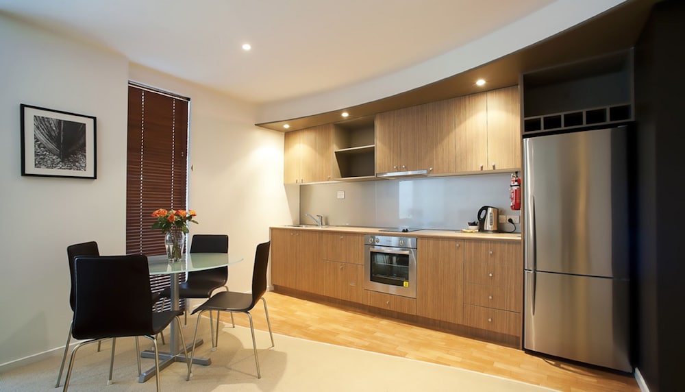 The Waves Serviced Apartments 11/52