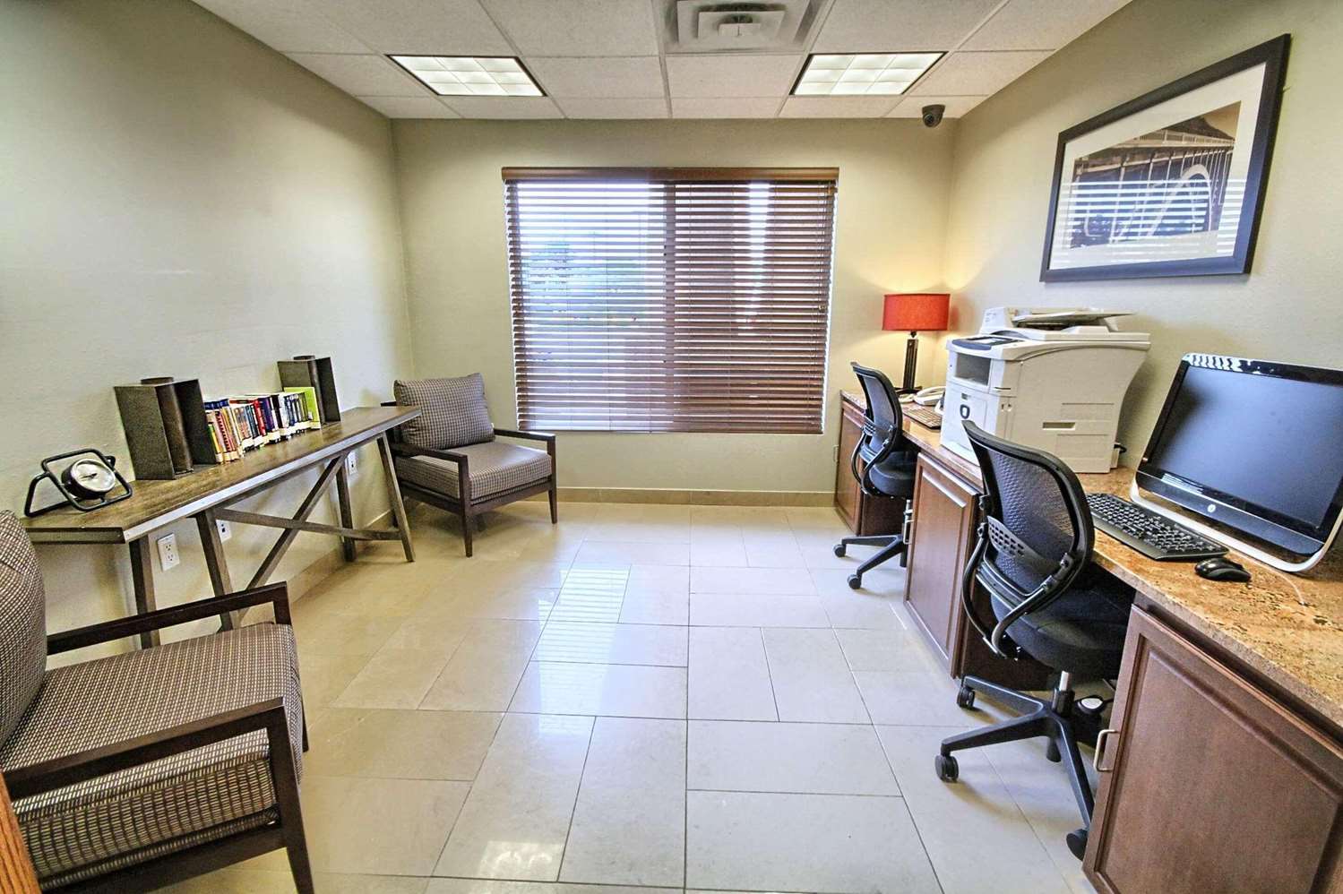Country Inn & Suites By Radisson, Dearborn, MI 19/21