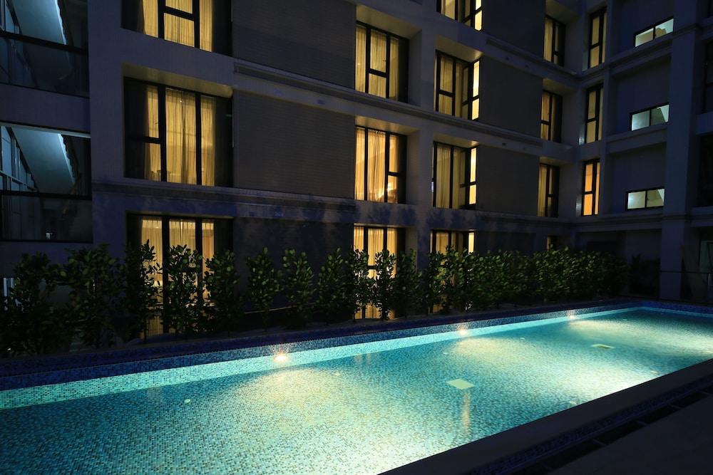 South Urban Hotel 6/45