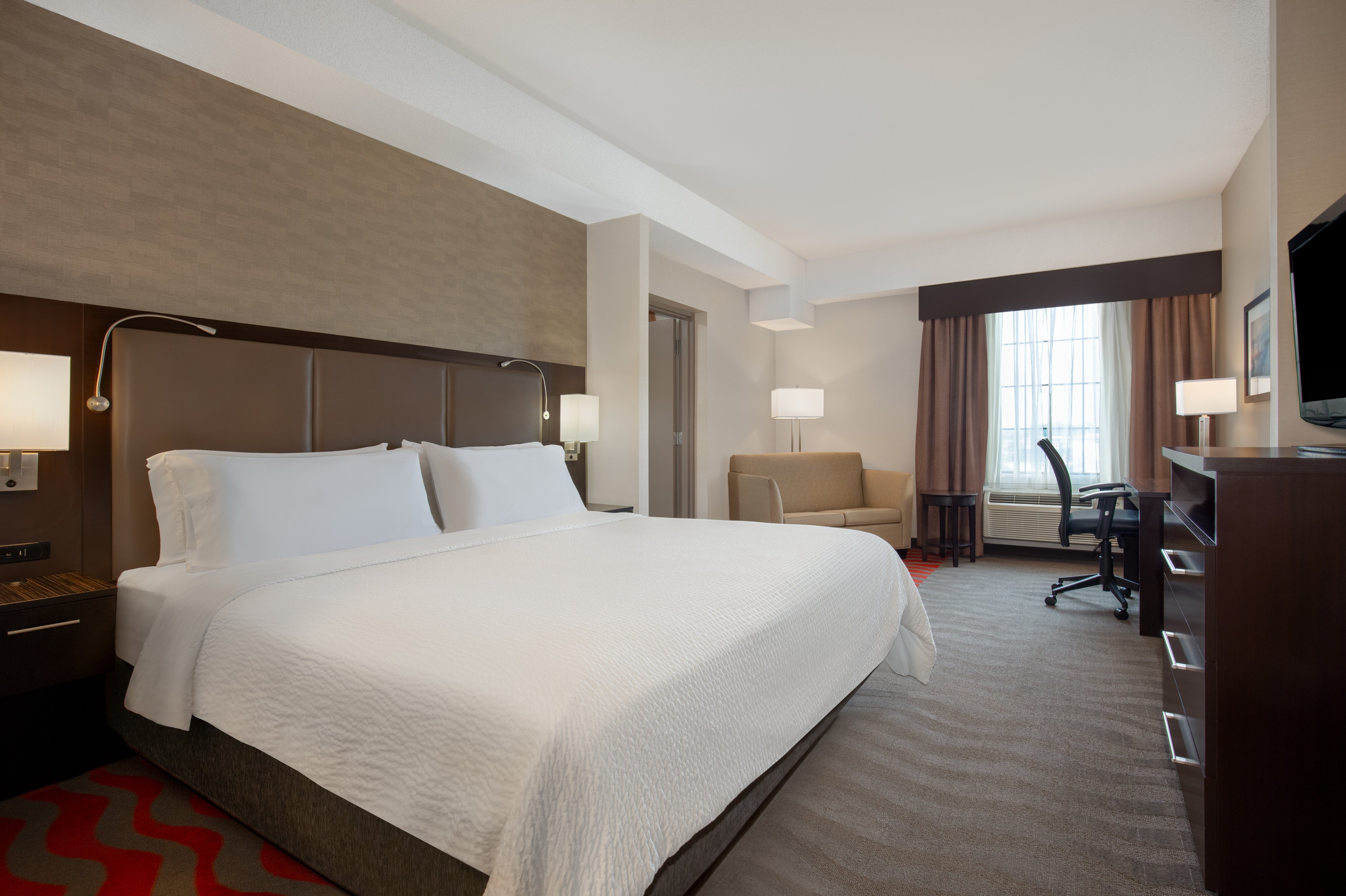Holiday Inn Express Barrie 18/75
