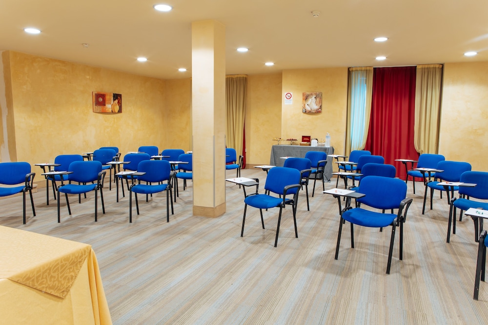 Hotel Amico 46/54