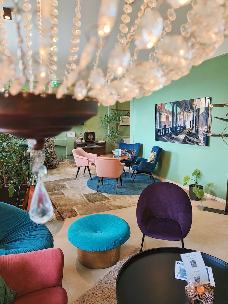 Green Spirit Hotel 49/62