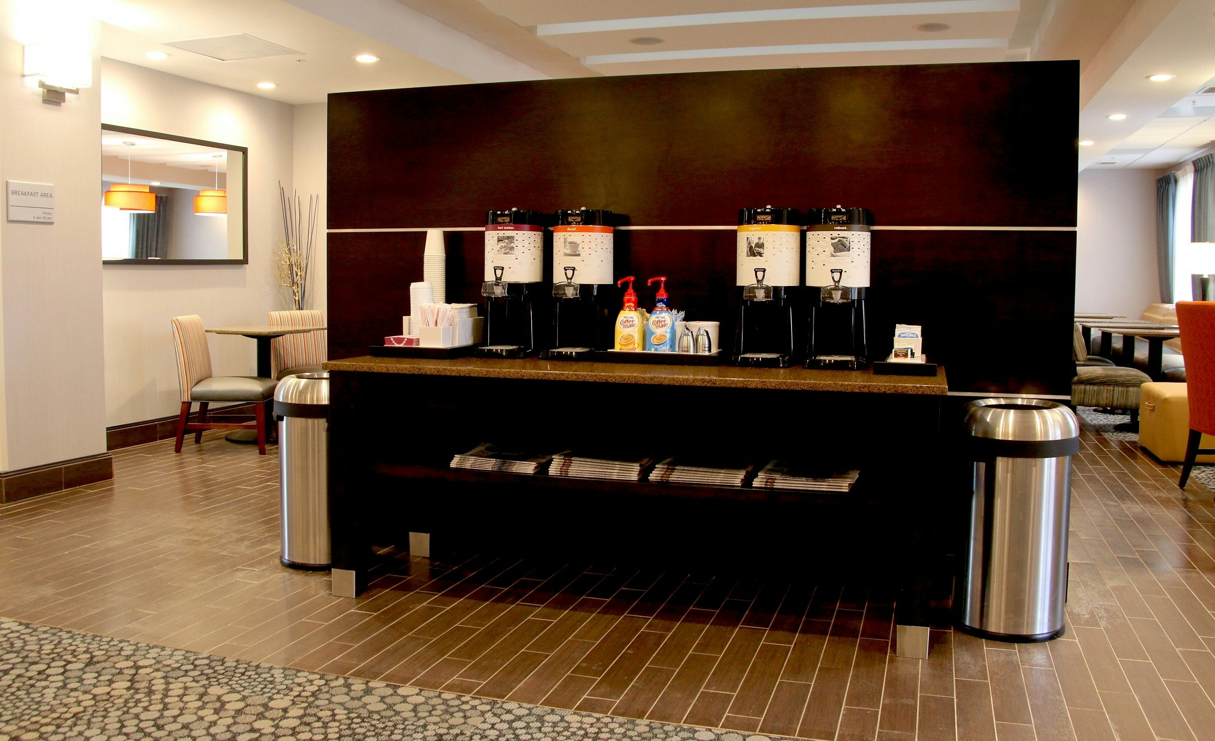 Hampton Inn Suffolk 2/53