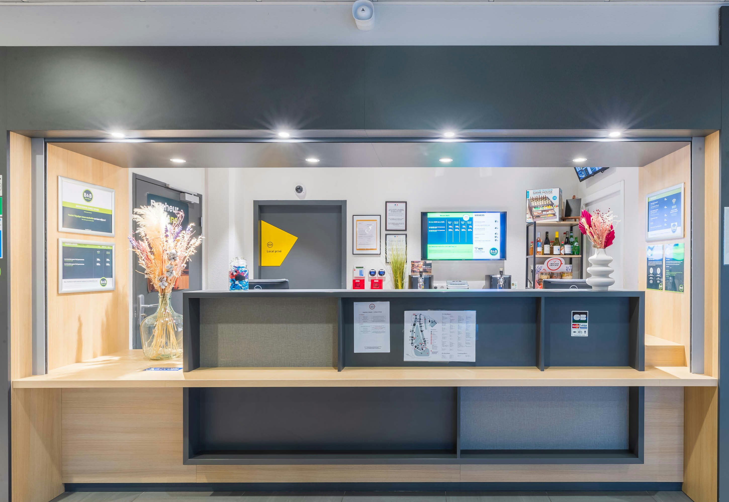 Lobby at B&B Hotel Troyes Magasins d usine, Lavau (Aube)