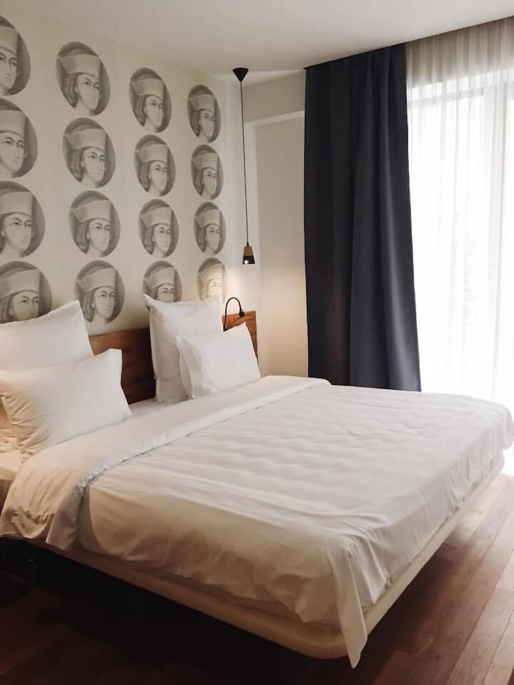 Shota Rustaveli Boutique hotel 11/68