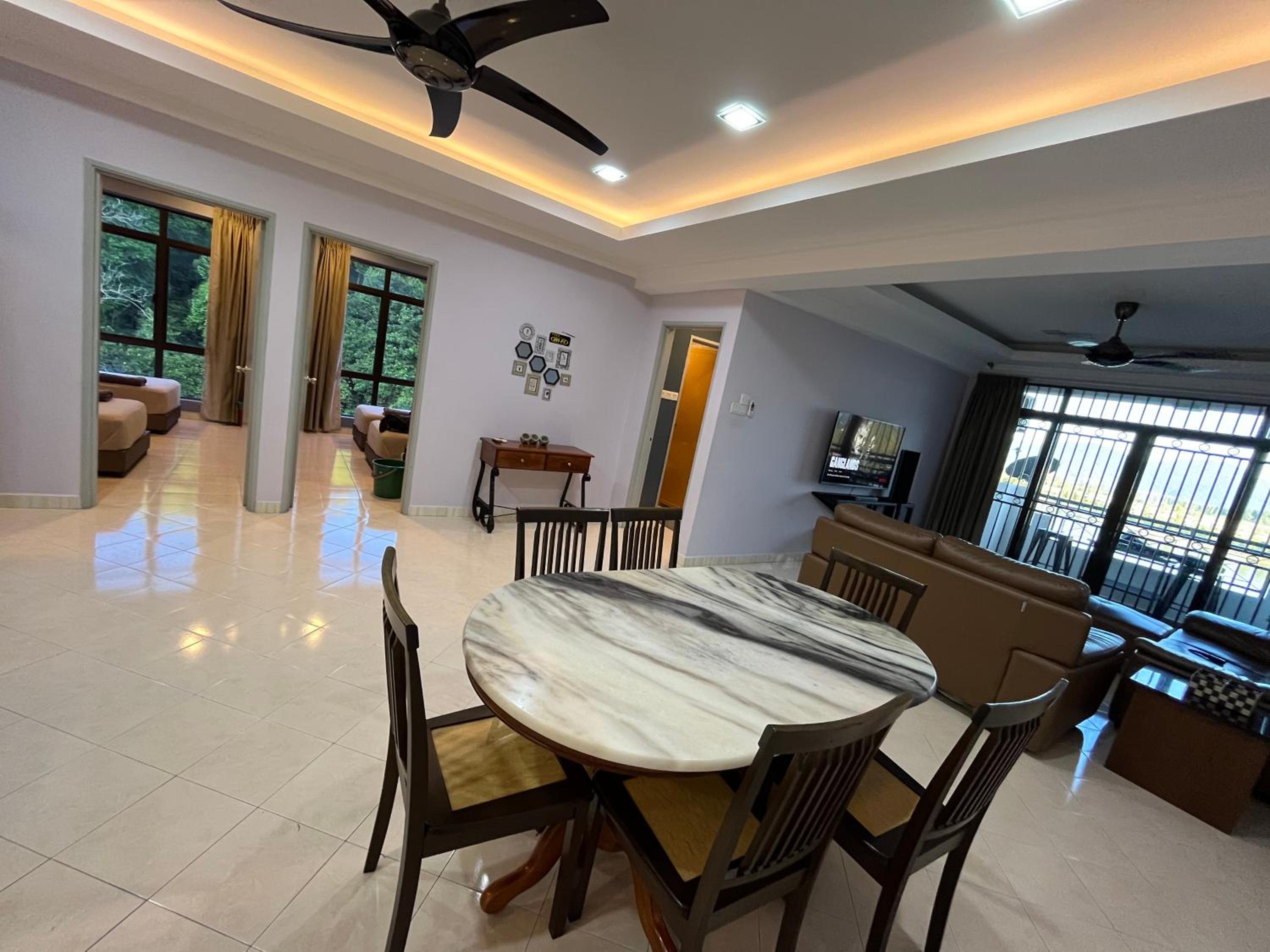 Marina Cove Resort 20/48