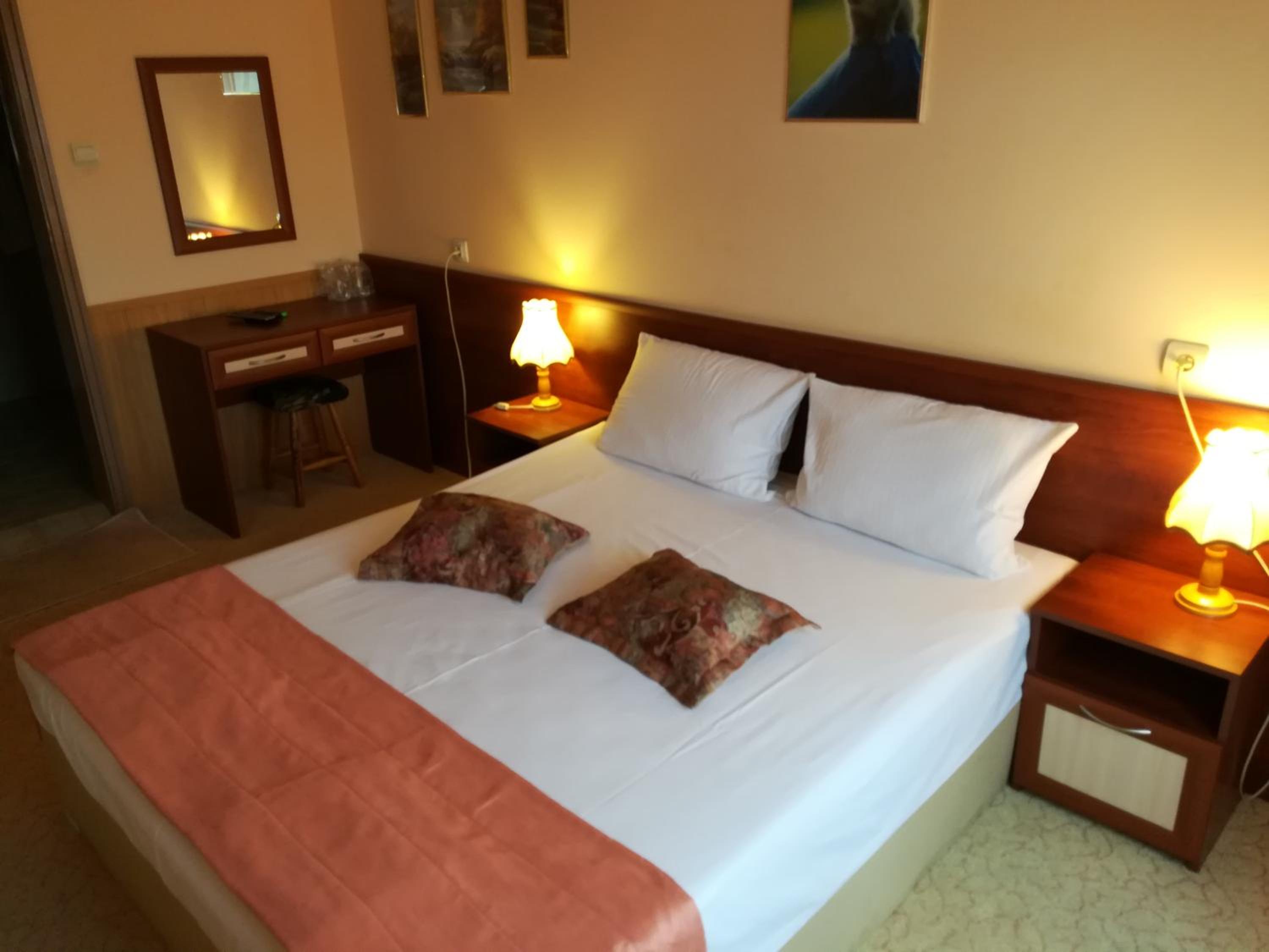 Hotel Galant 12/50