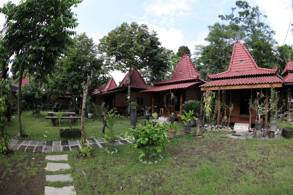 Omah Garengpoeng 49/56