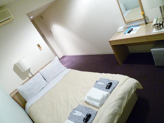 Semi Room, Semi Double Bed