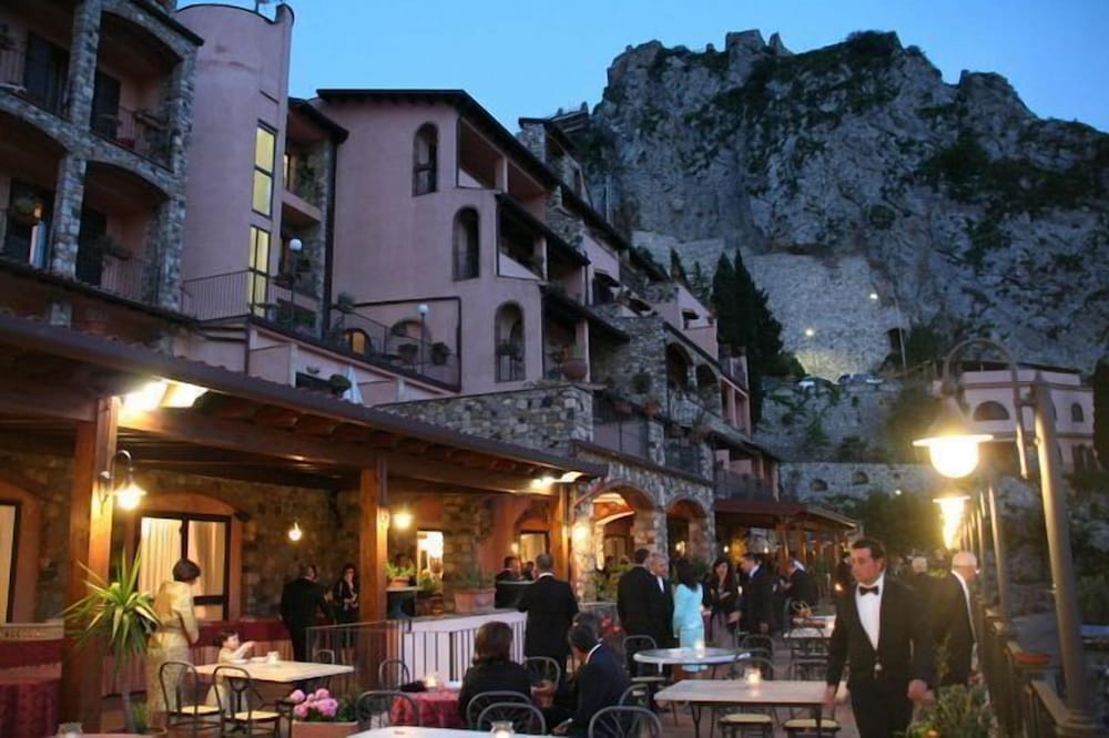 Villa Sonia Hotel in CASTELMOLA