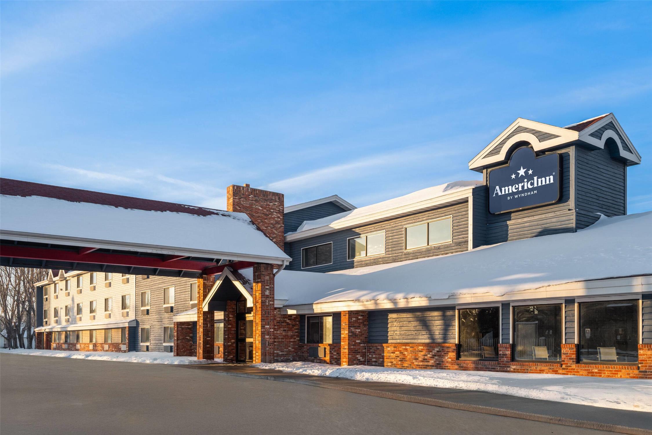 AmericInn by Wyndham Grand Forks 3/46