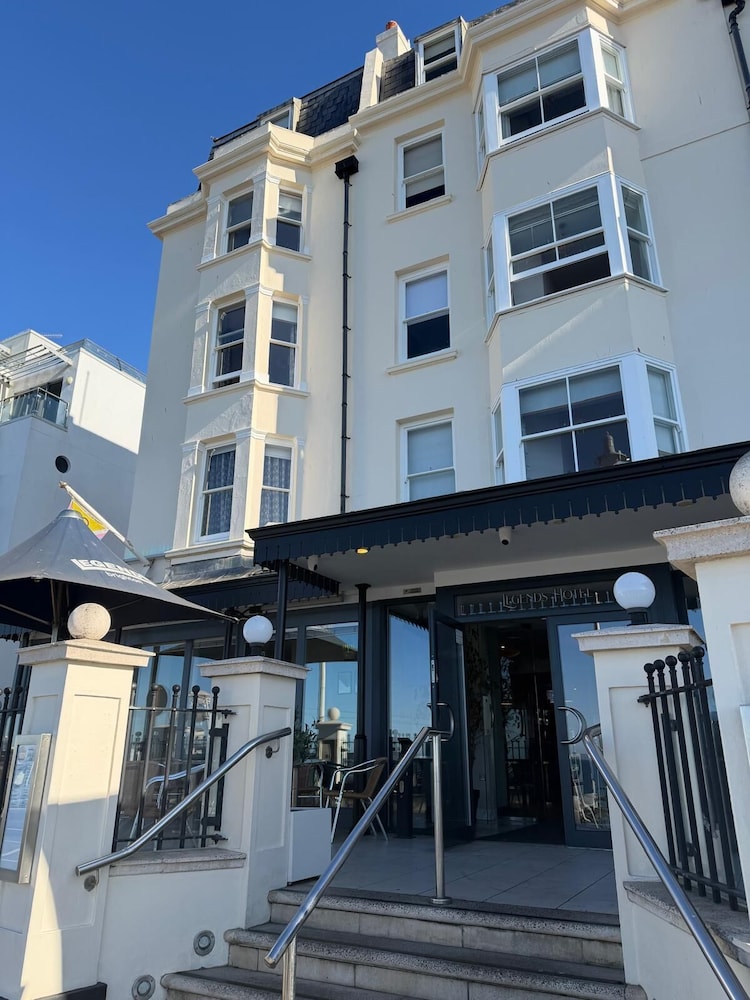 Legends Hotel Brighton 5/67
