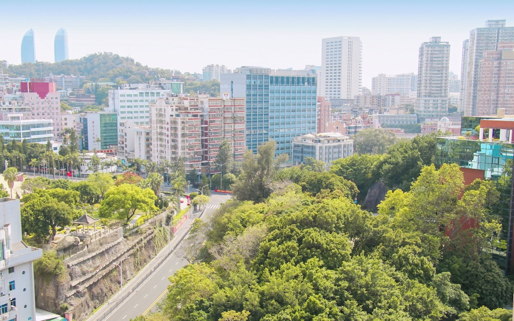 City Hotel Xiamen 44/50