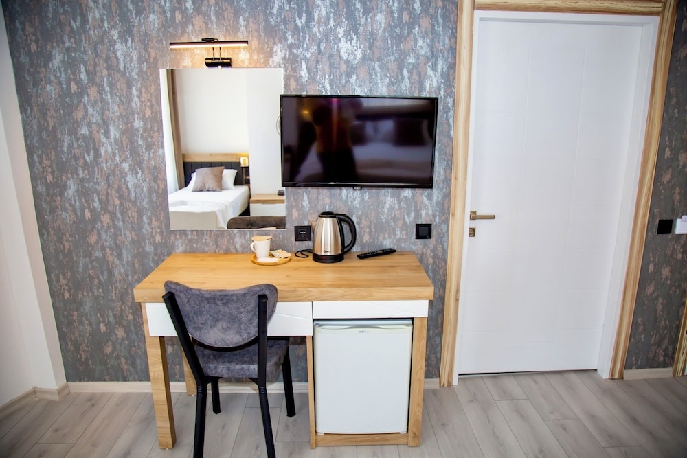 Bloomtalya Hotel 56/64