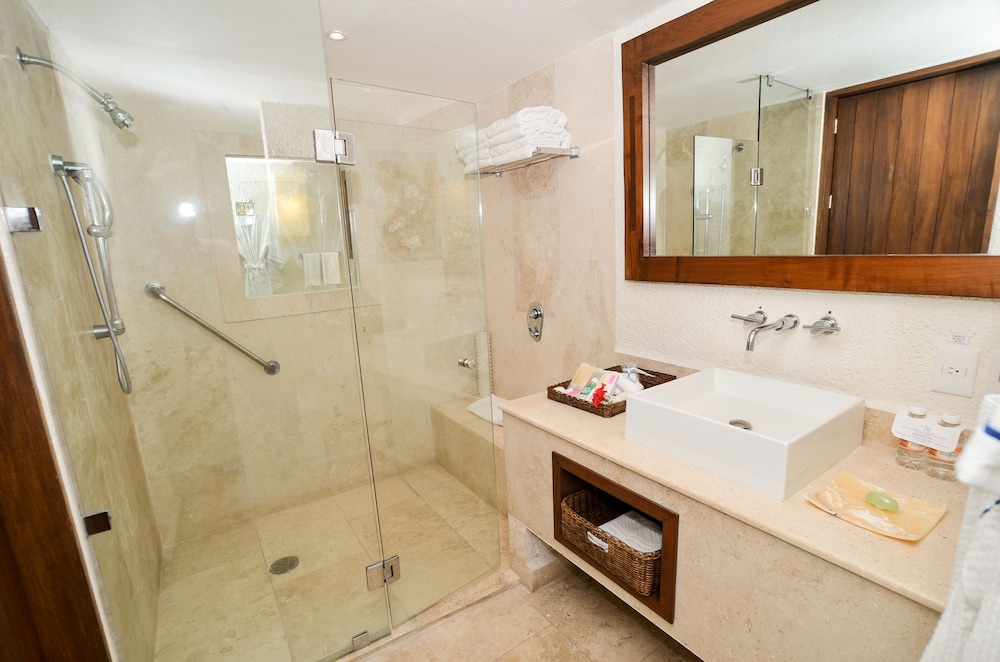 Brisas Beach Club, King Bed، Las Brisas Ixtapa 10/10