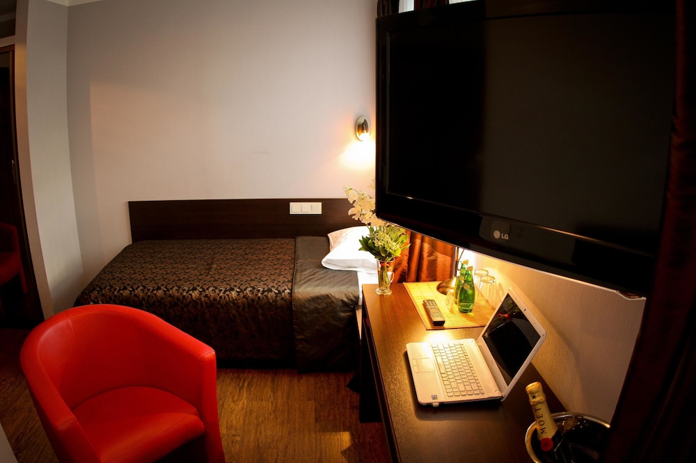 Primo Hotel 53/69