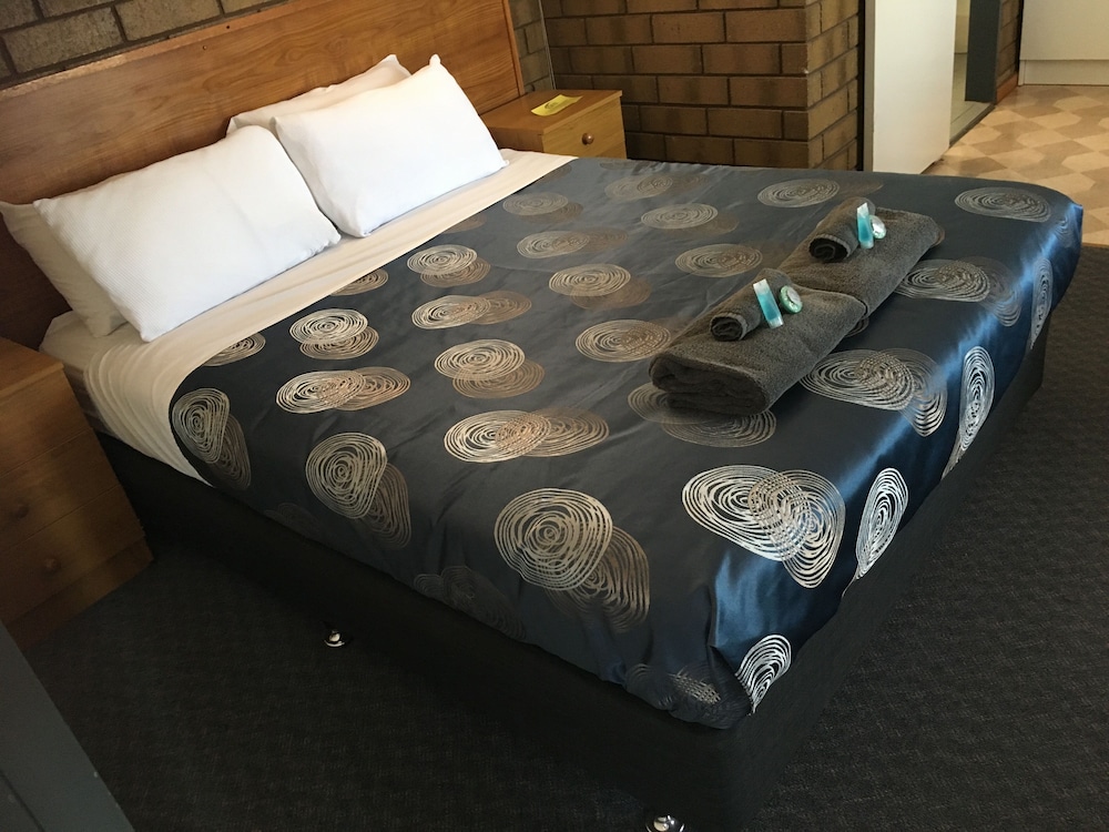 AIRPORT WHYALLA MOTEL 18/58