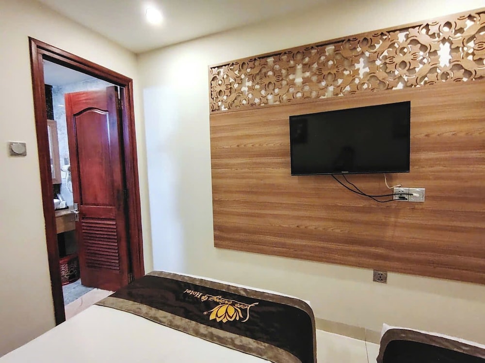 Sen Vang Luxury Hotel 5/50
