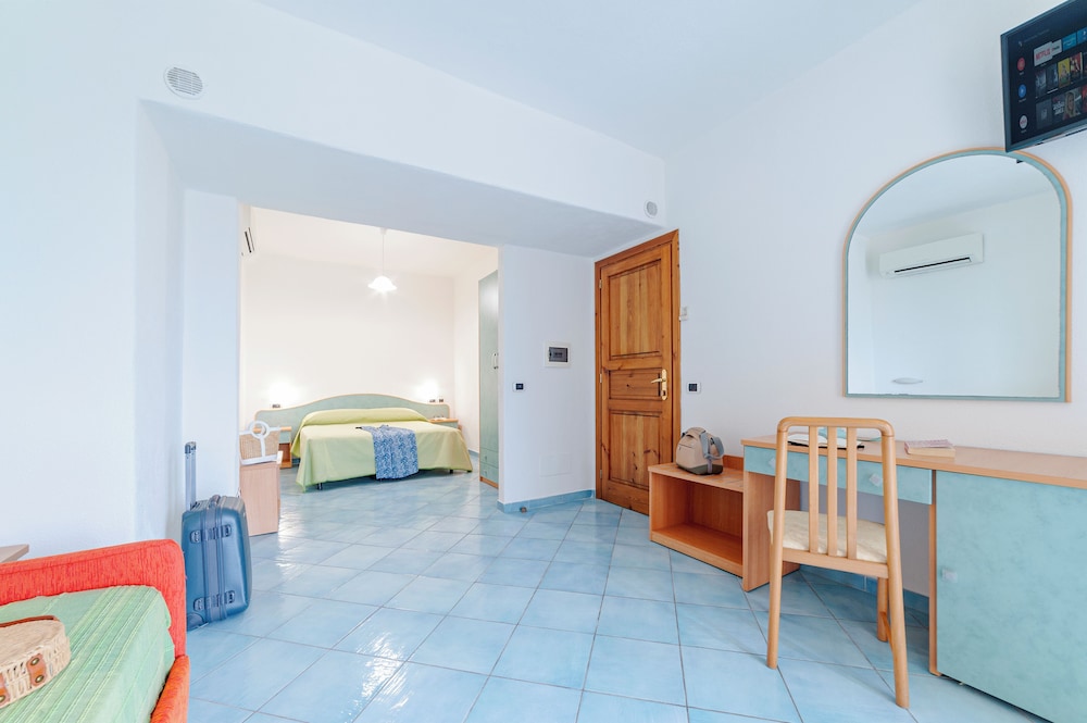HOTEL POGGIO DEL SOLE 36/56
