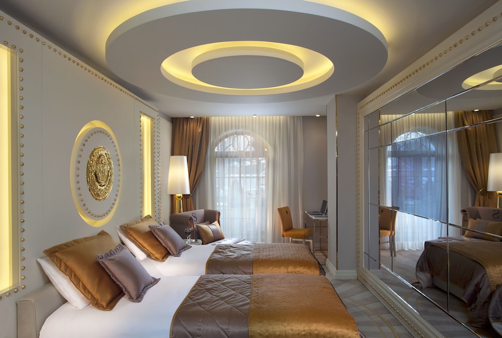 DELUXE, TWIN BEDS, COURTYARD VIEW, GARDEN AREA