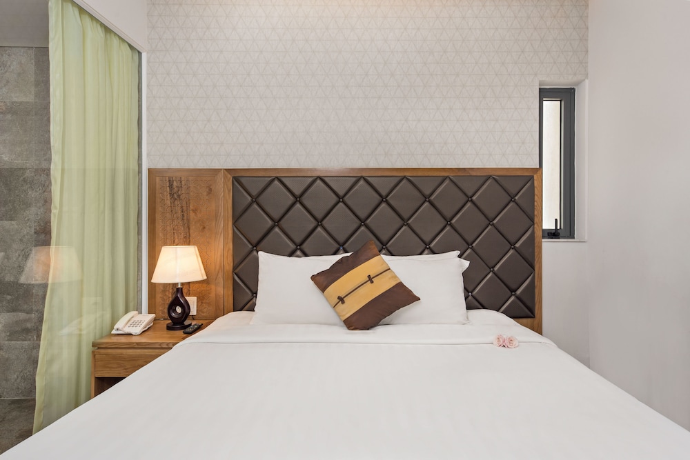 Bliss Luxury Hotel & Spa 5/28