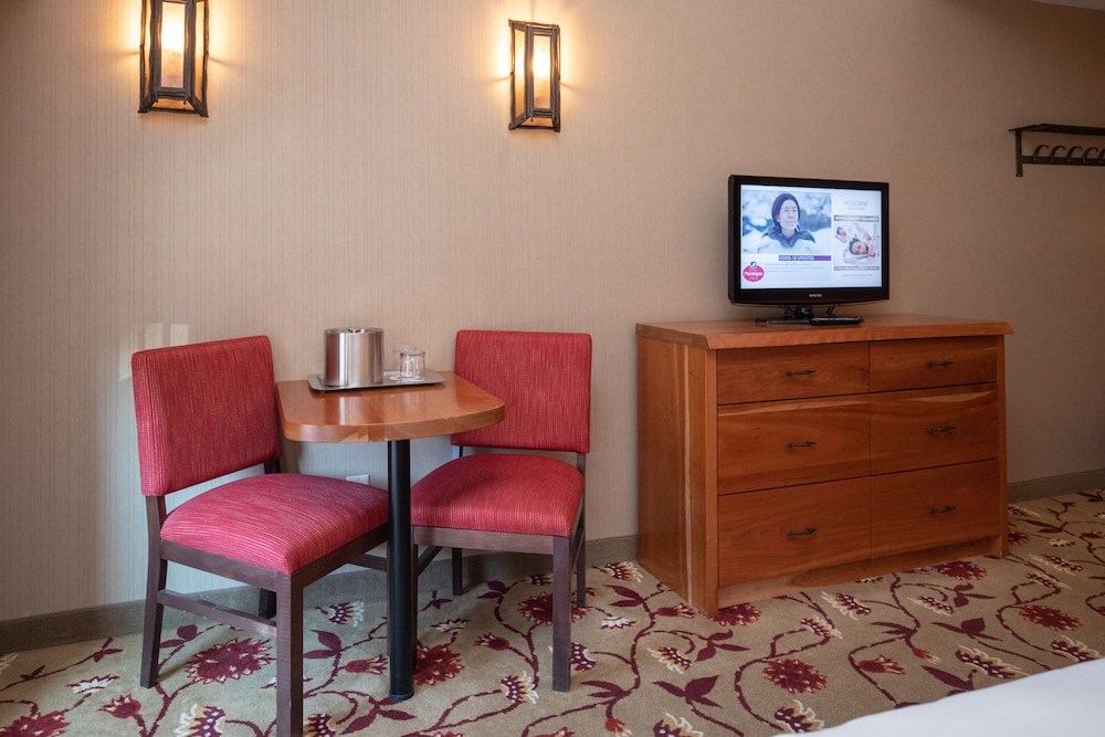 Banff Ptarmigan Inn 45/64