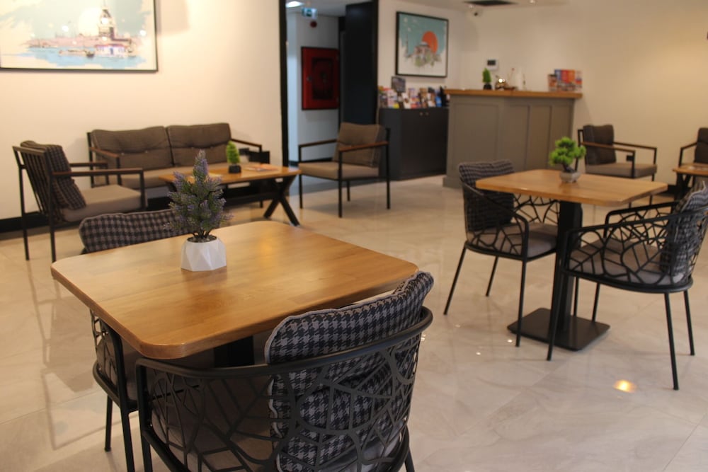 Four G Hotel 41/50
