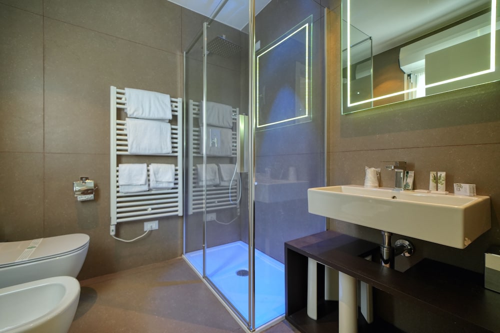 Hotel Palazzo Del Garda (ex Hotel Armony) 48/48