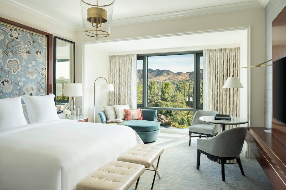 Deluxe, King Bed