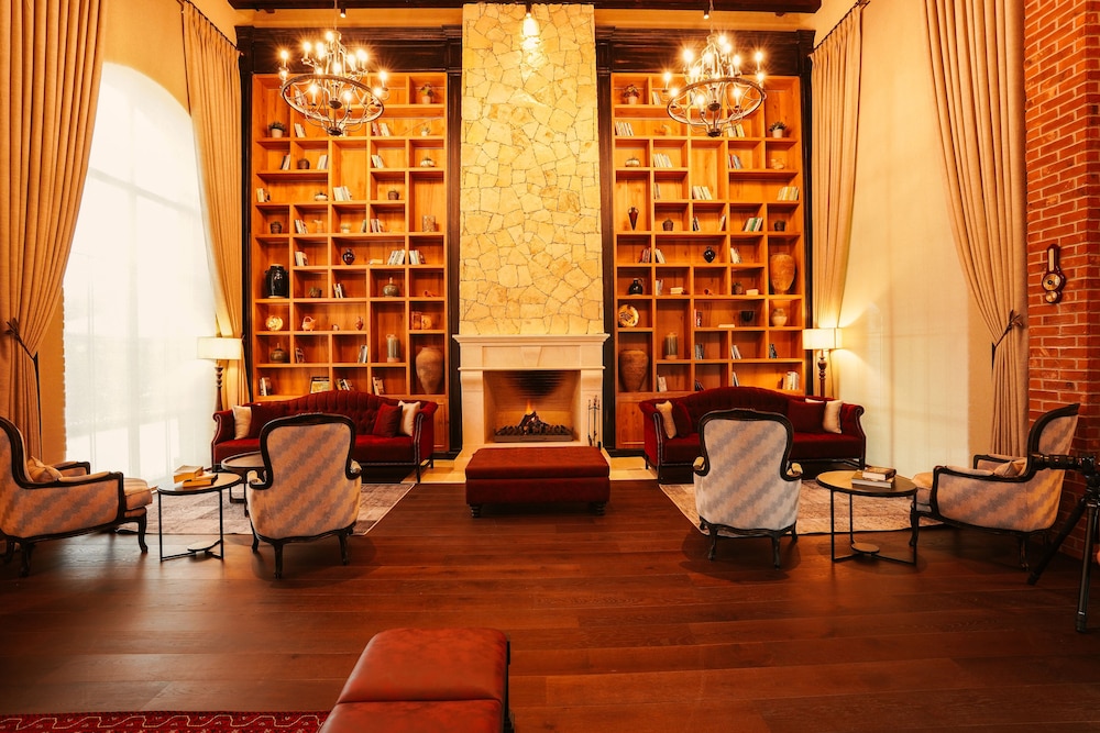 Bengodi Boutique Hotel(+12) 25/50
