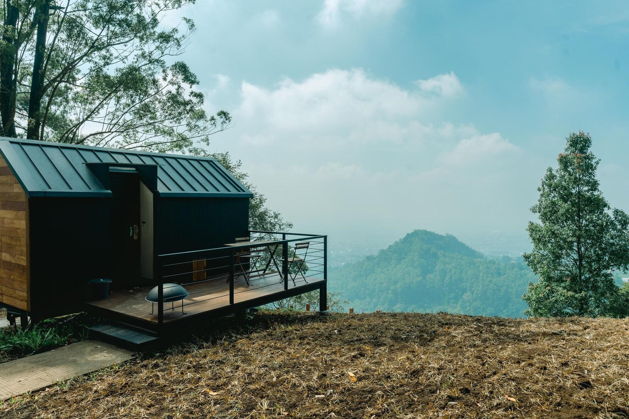 Bobocabin Coban Rondo Malang 14/23
