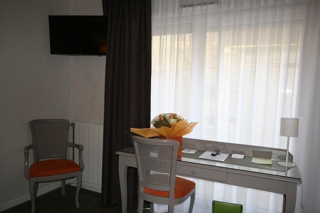 Hotel De La Gare Troyes Centre 48/55