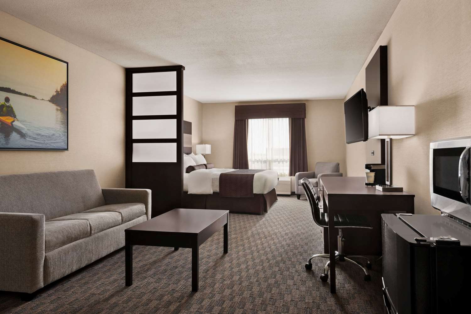 Days Inn by Wyndham Saskatoon 15/18