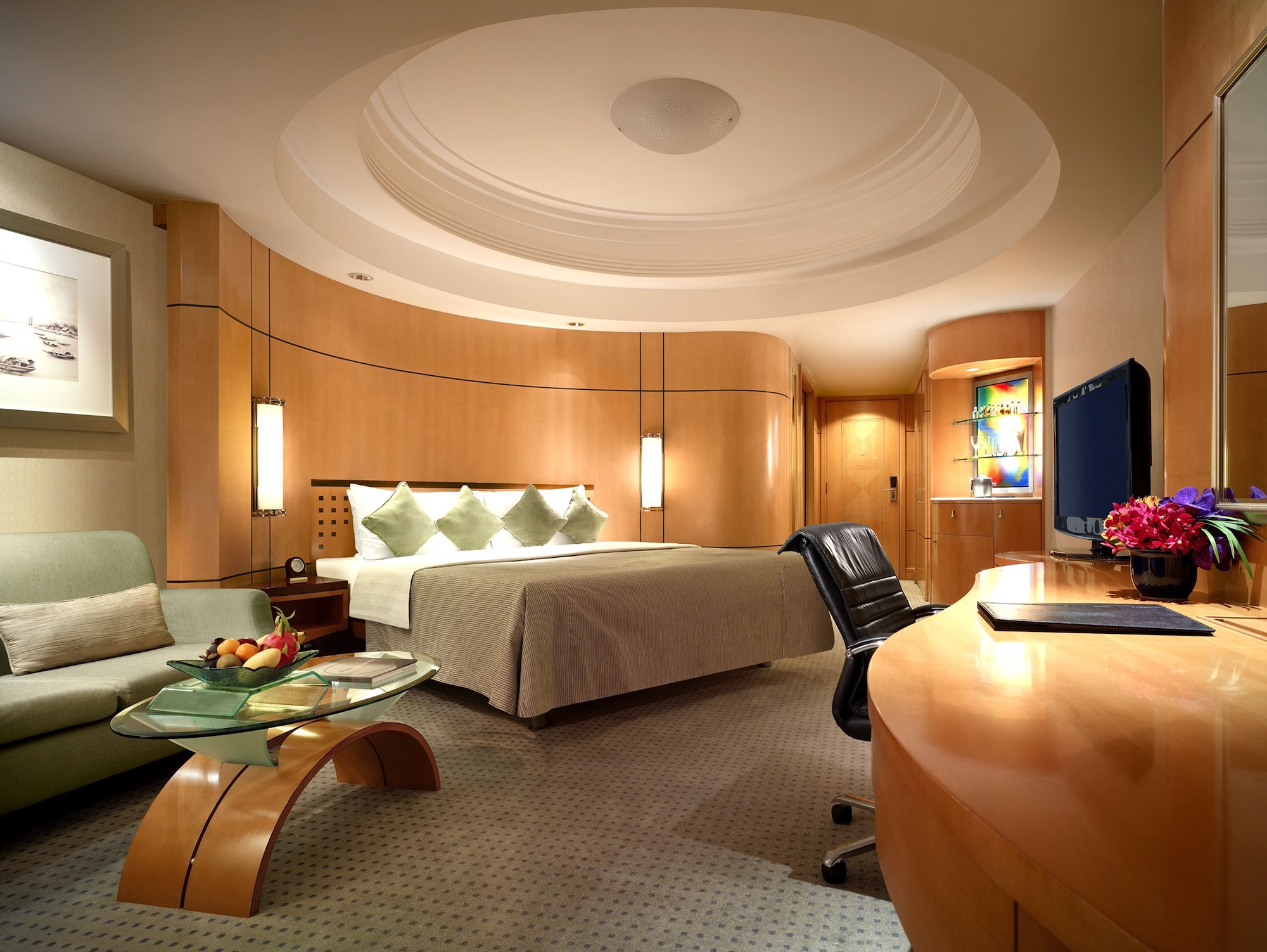 DELUXE, SUITE