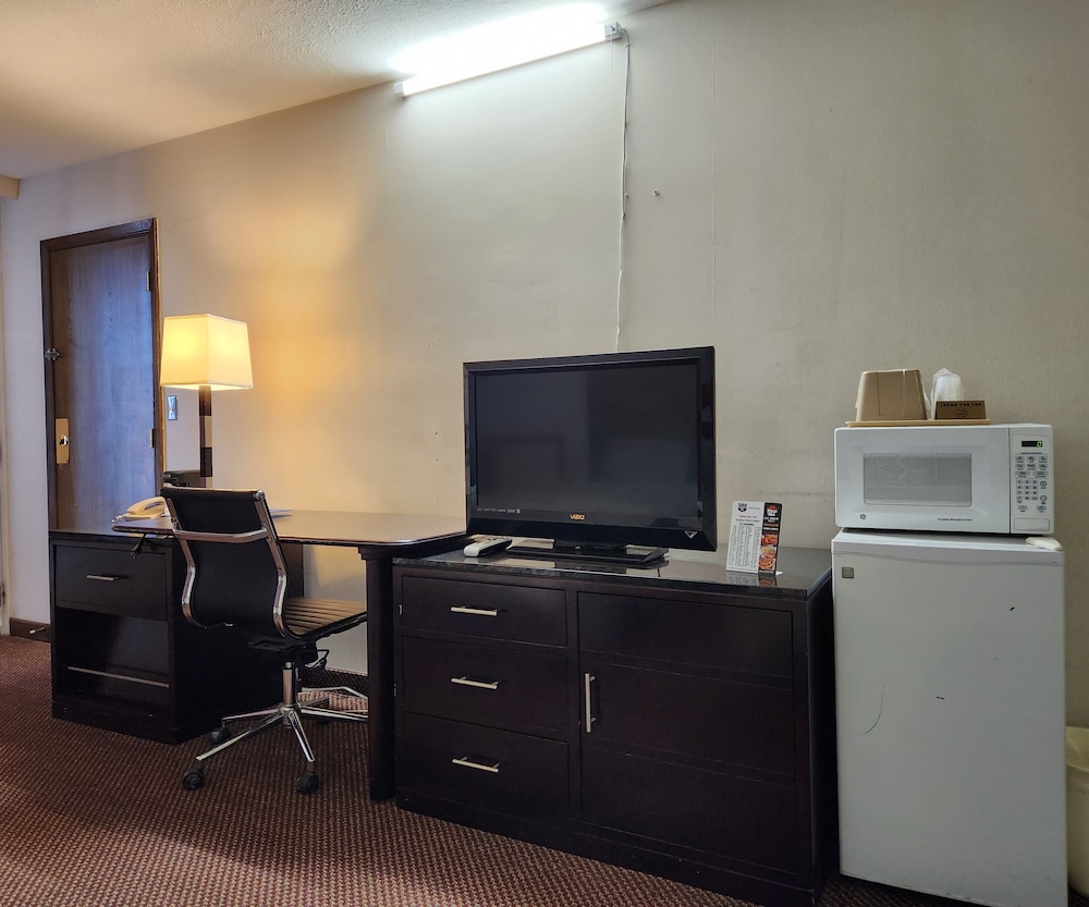 Travelodge by Wyndham Oakley 44/63