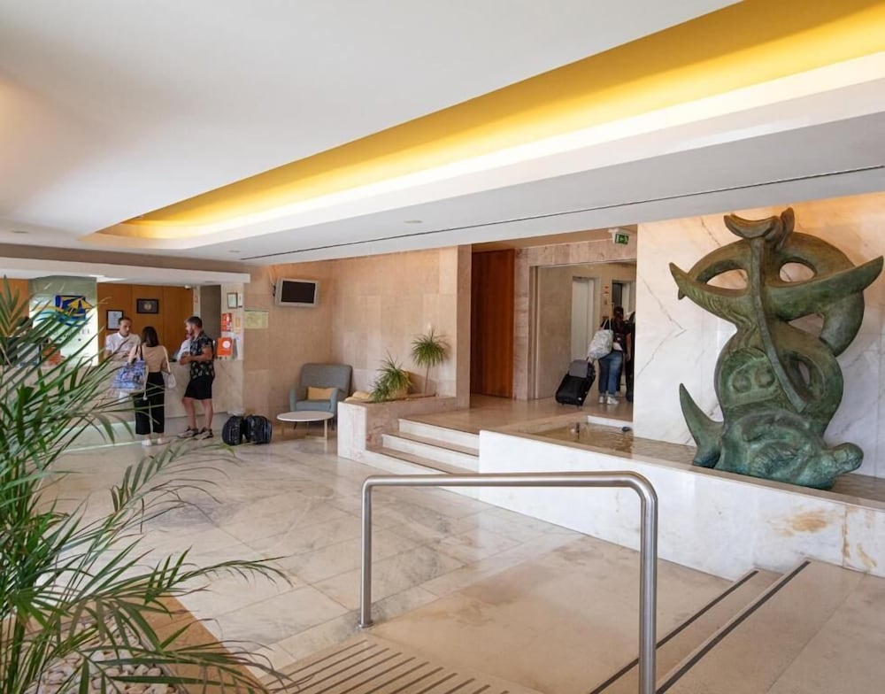 Lobby at Interpass VAU Hotel, PORTIMAO