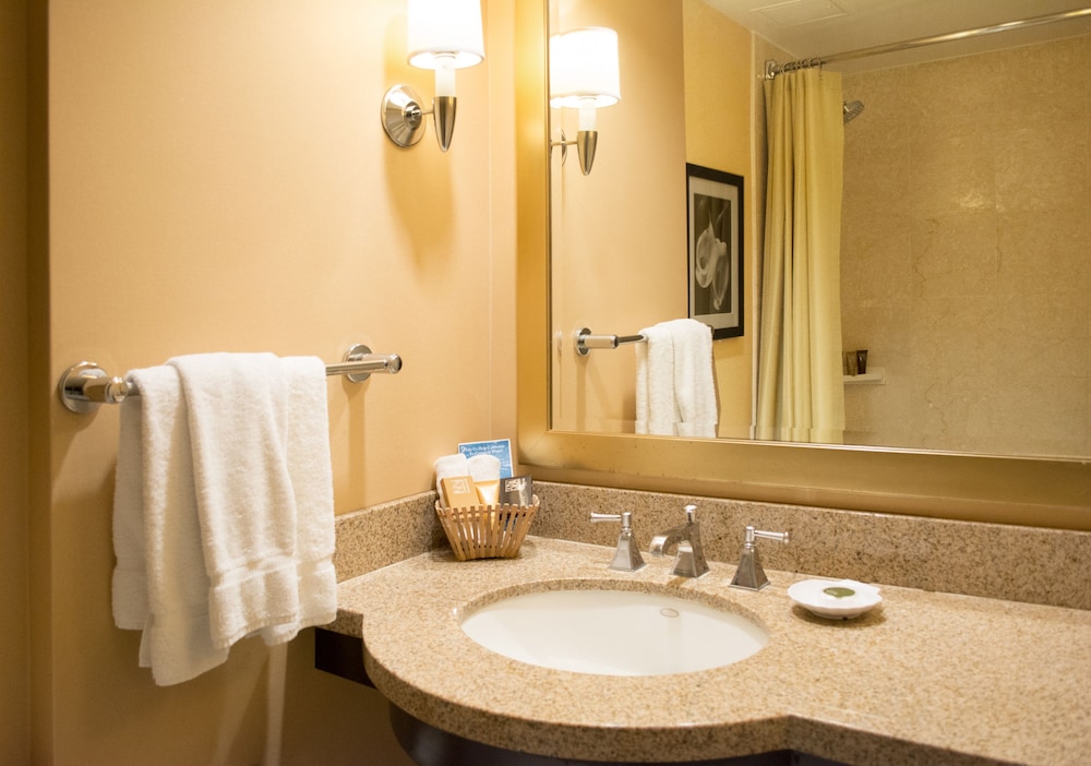 Pacific Palms Resort 50/50