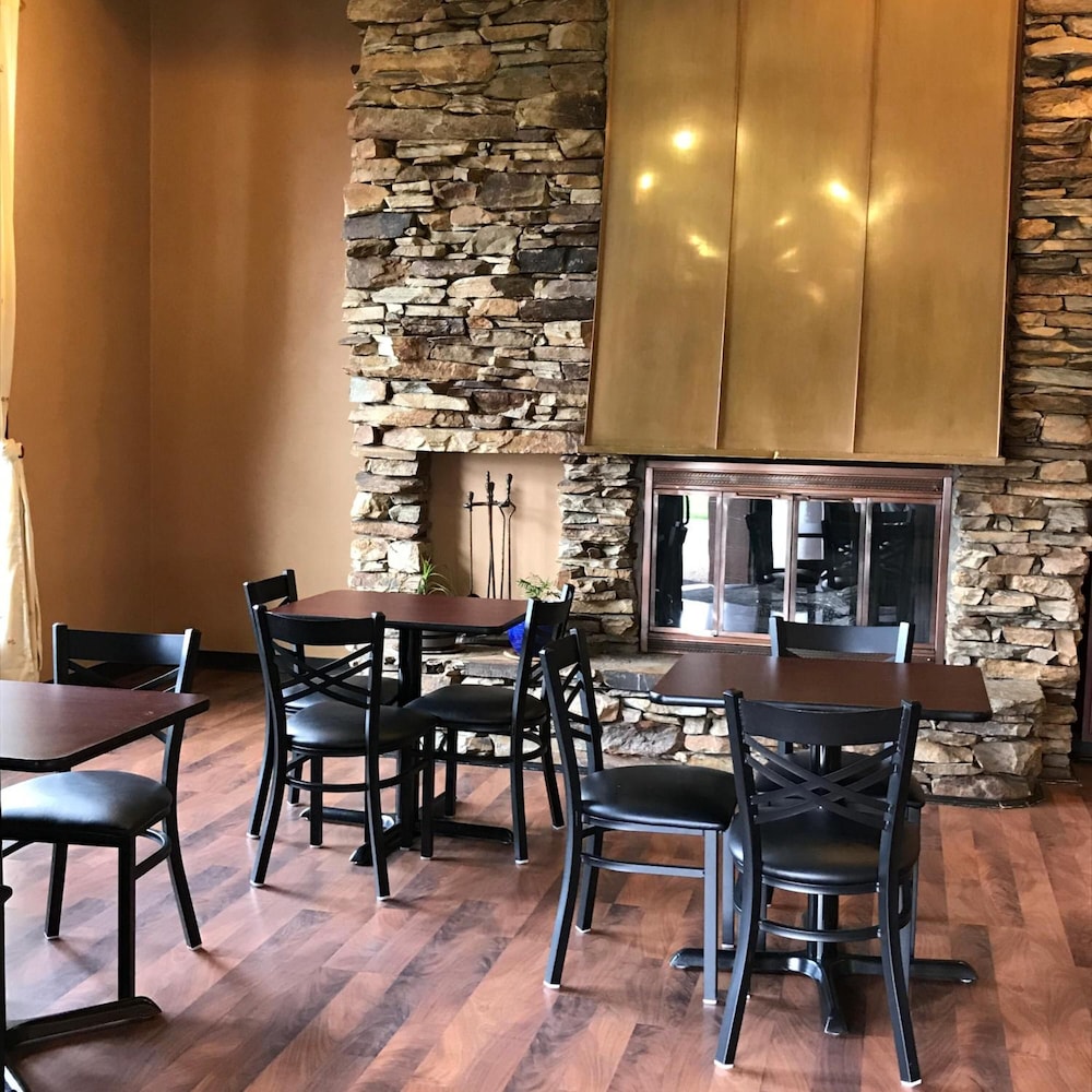 Soudersburg Inn & Suites Lancaster 32/50