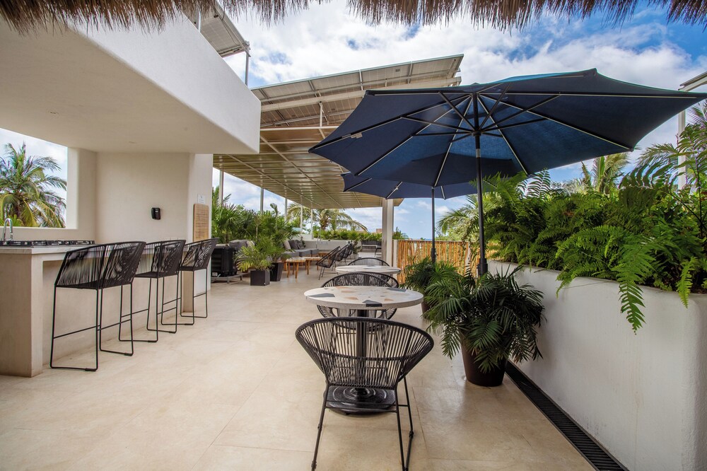 Agua de Luna Boutique Hotel 53/64