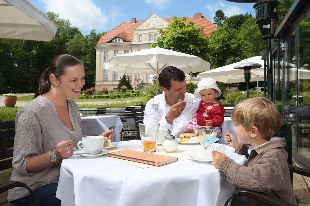 Precise Resort Rugen - Hotel & Splash Erlebniswelt 55/70