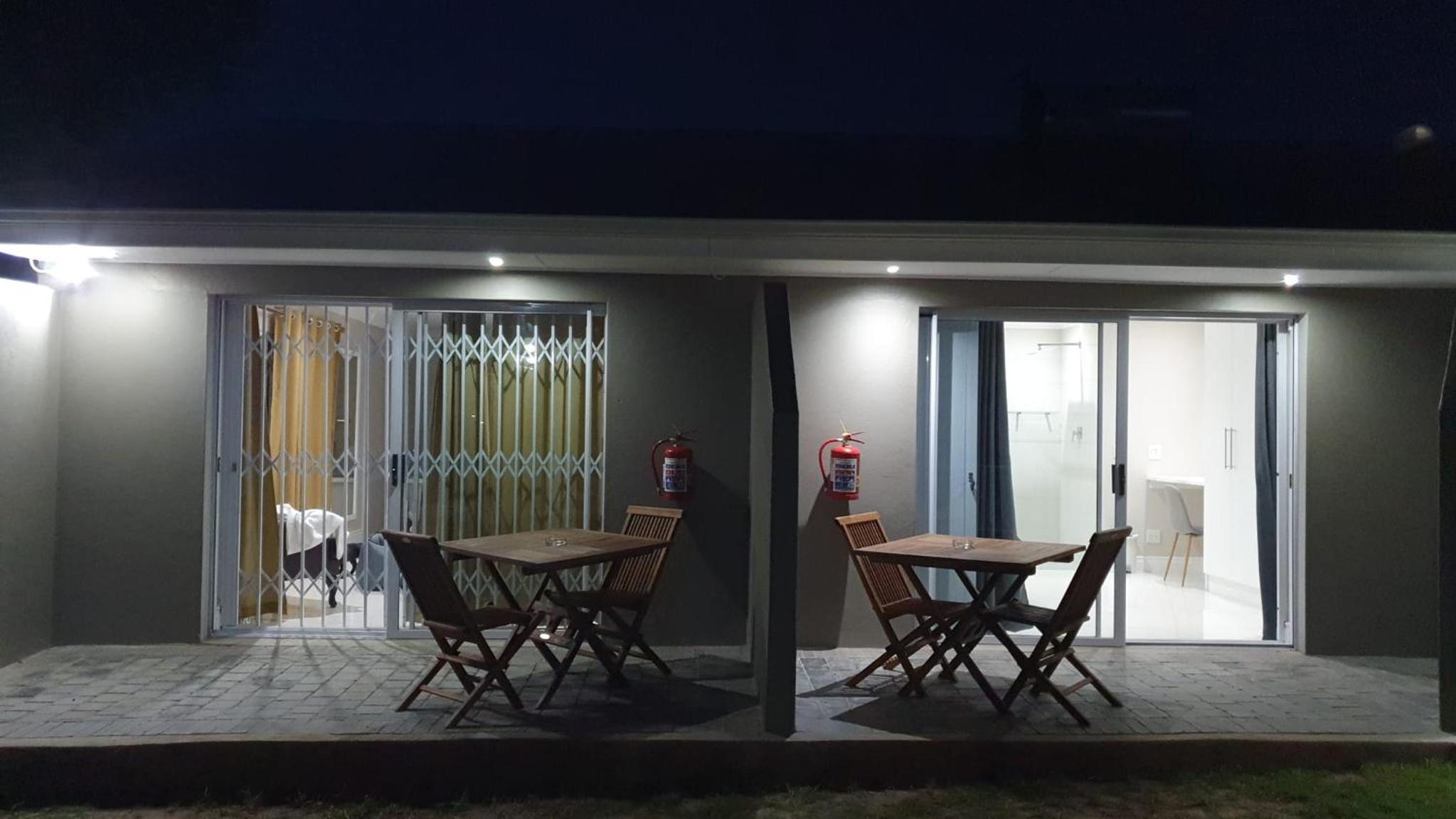 Cape Winelands Business Villas Self Catering rooms 47/50