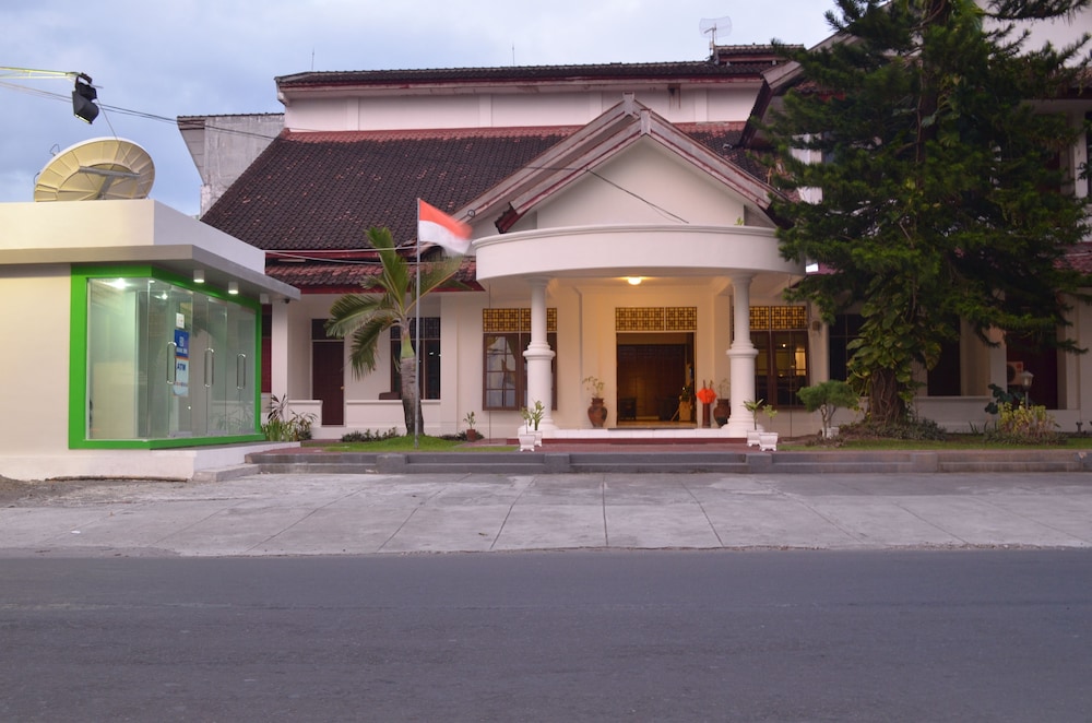 HOTEL GRIYA ASRI 2/28