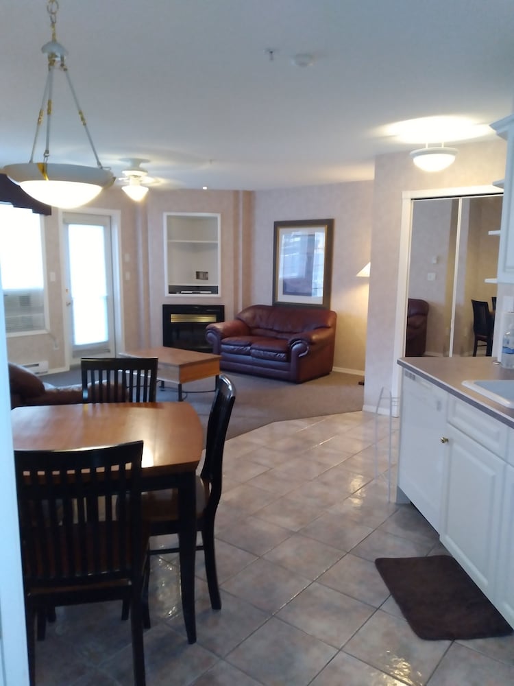 Mountain View Suites at Fairmont Hot Springs 37/63