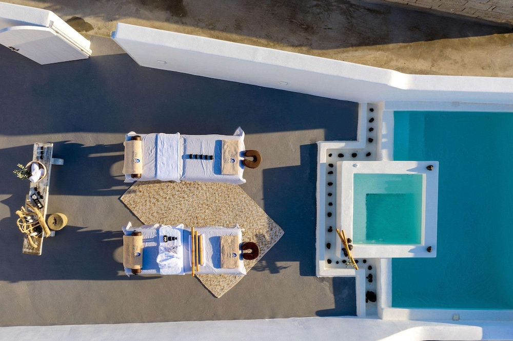 Santolia Art Suites Santorini 7/56