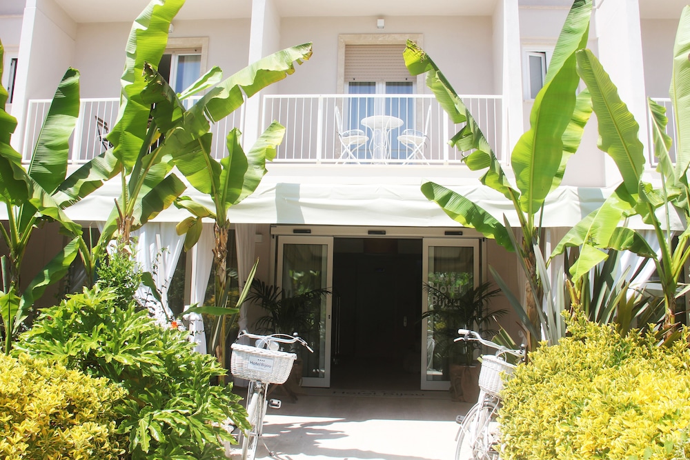 Hotel Bijou 55/58