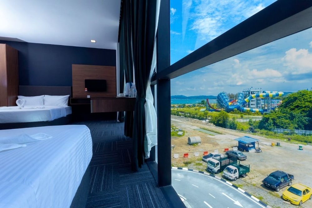 WE Hotel 14/52