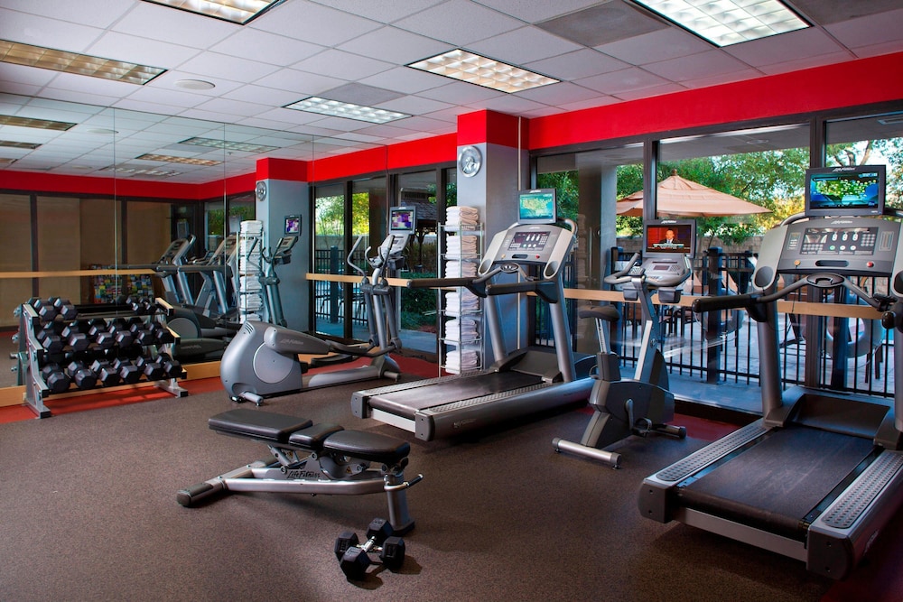 Courtyard By Marriott New Orleans Metairie 21/47